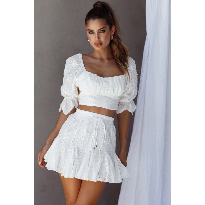 Passing By Tied Back Crop Top White
