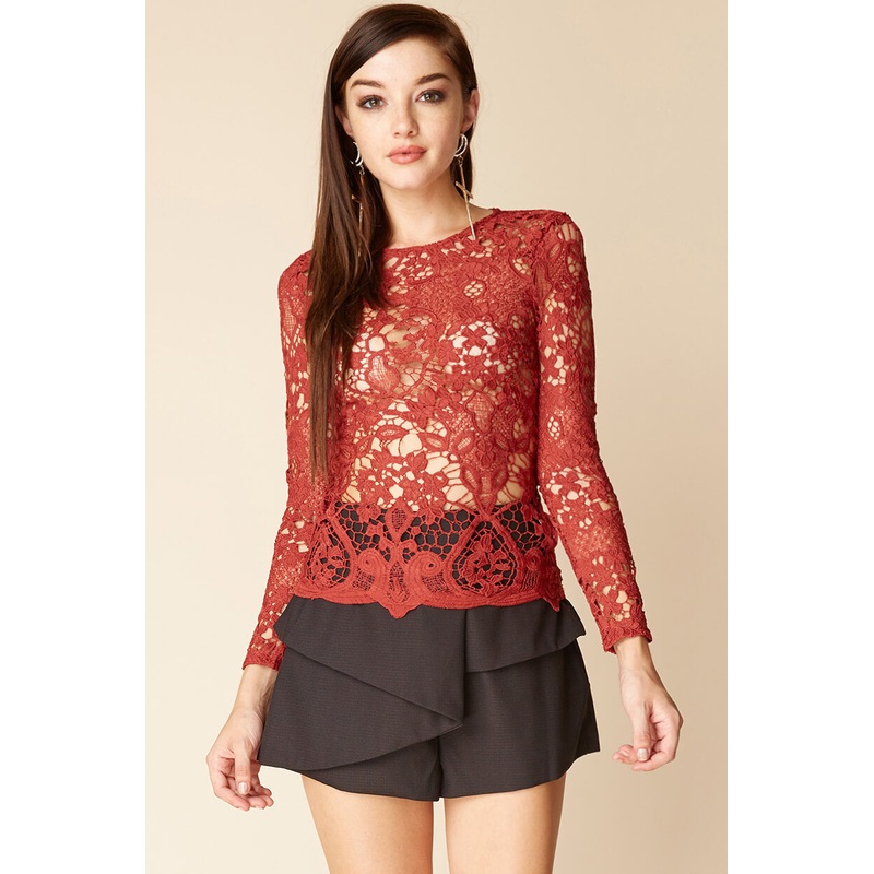 Sasha Dressy Lace Top Wine