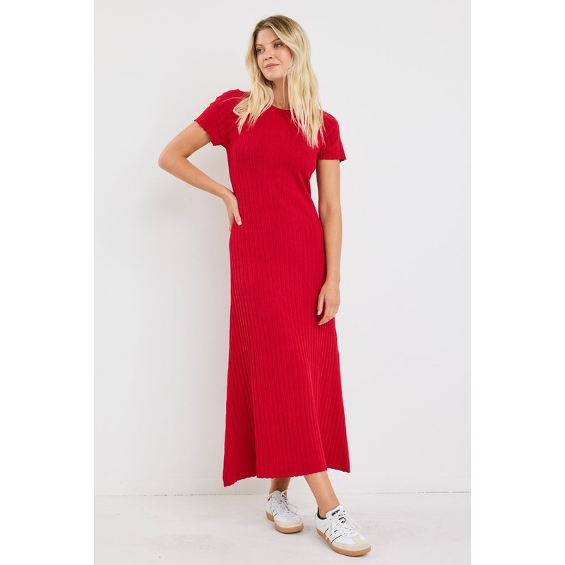 Taken Red SS Crewneck Knit Maxi Dress