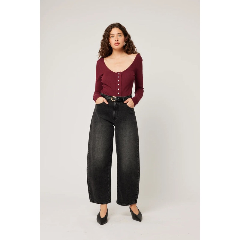 Gigi 80s Black Mid Barrel Jean