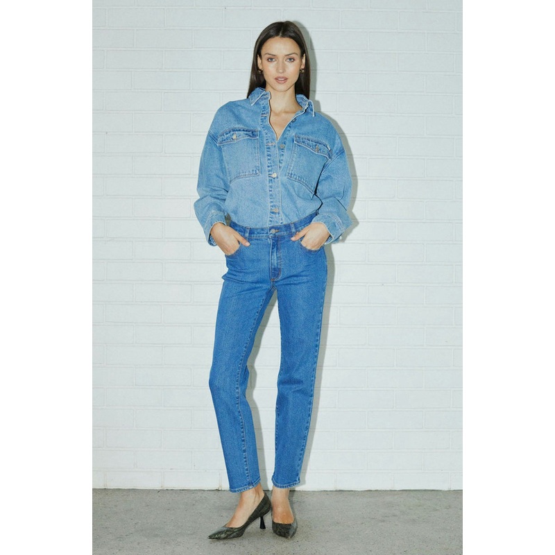 95 Stovepipe Liliana Blue Slim Mid Rise Denim Jean