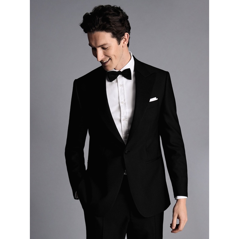 Charles Tyrwhitt Black Slim Fit Peak Lapel Dinner Suit: Jacket