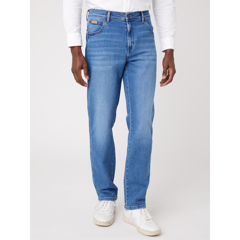 Wrangler New Favourite Straight Fit Texas Authentic Jeans