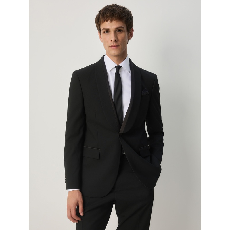 Black Tailored Fit Tuxedo Suit Jacket