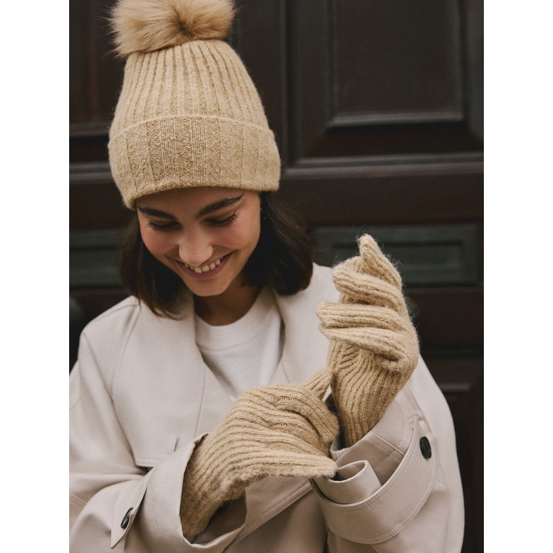 Tan Syrup Brown Rib Knit Gloves