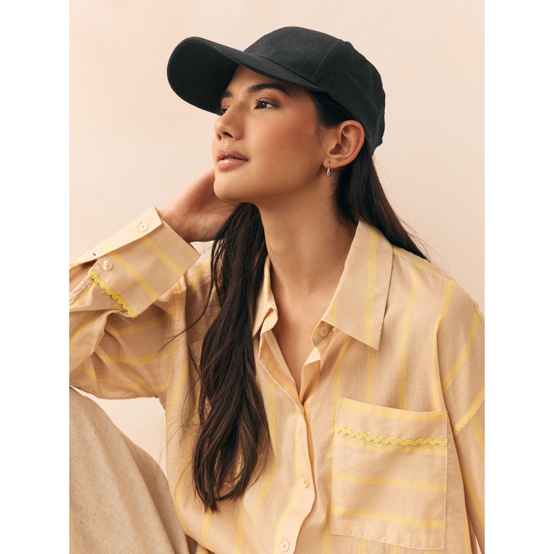 Black Baseball Cap