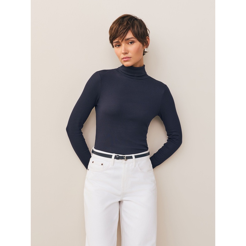 Navy Skinny Leather Belt